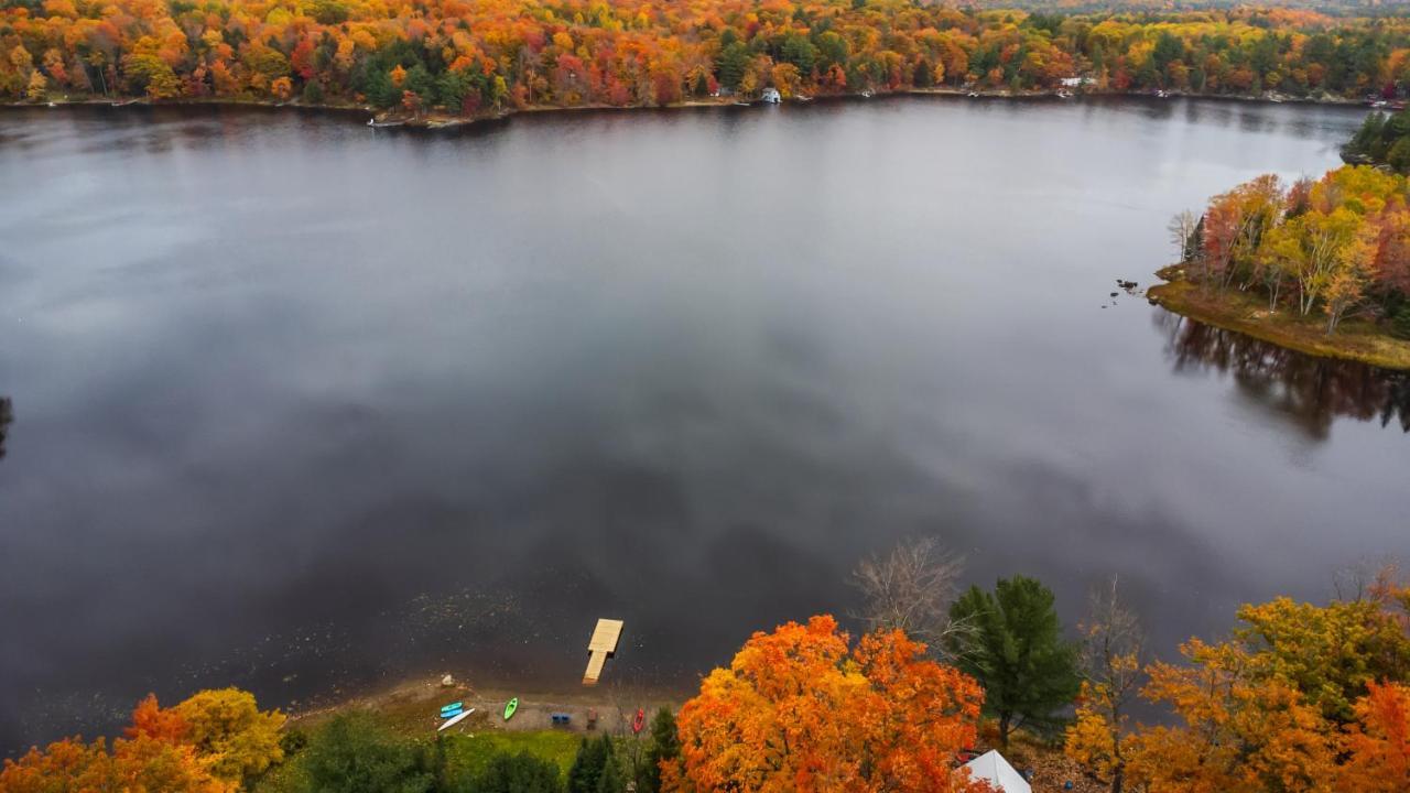 Готель Muskoka Escape Порт-Карлінг Екстер'єр фото