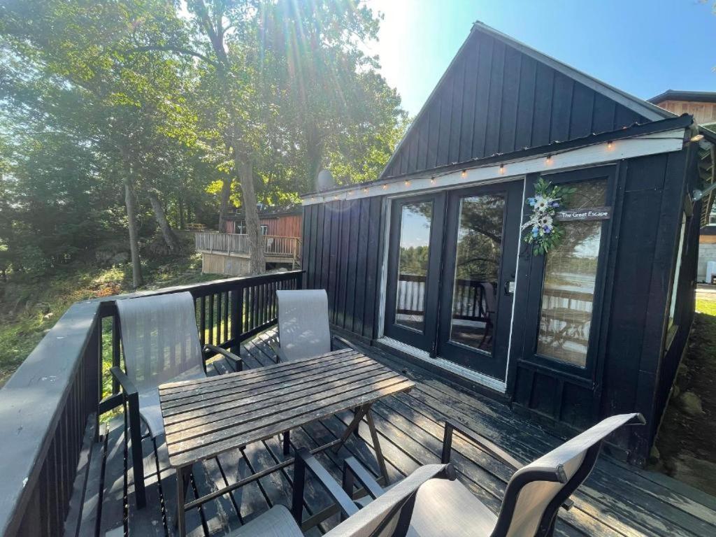 Готель Muskoka Escape Порт-Карлінг Екстер'єр фото