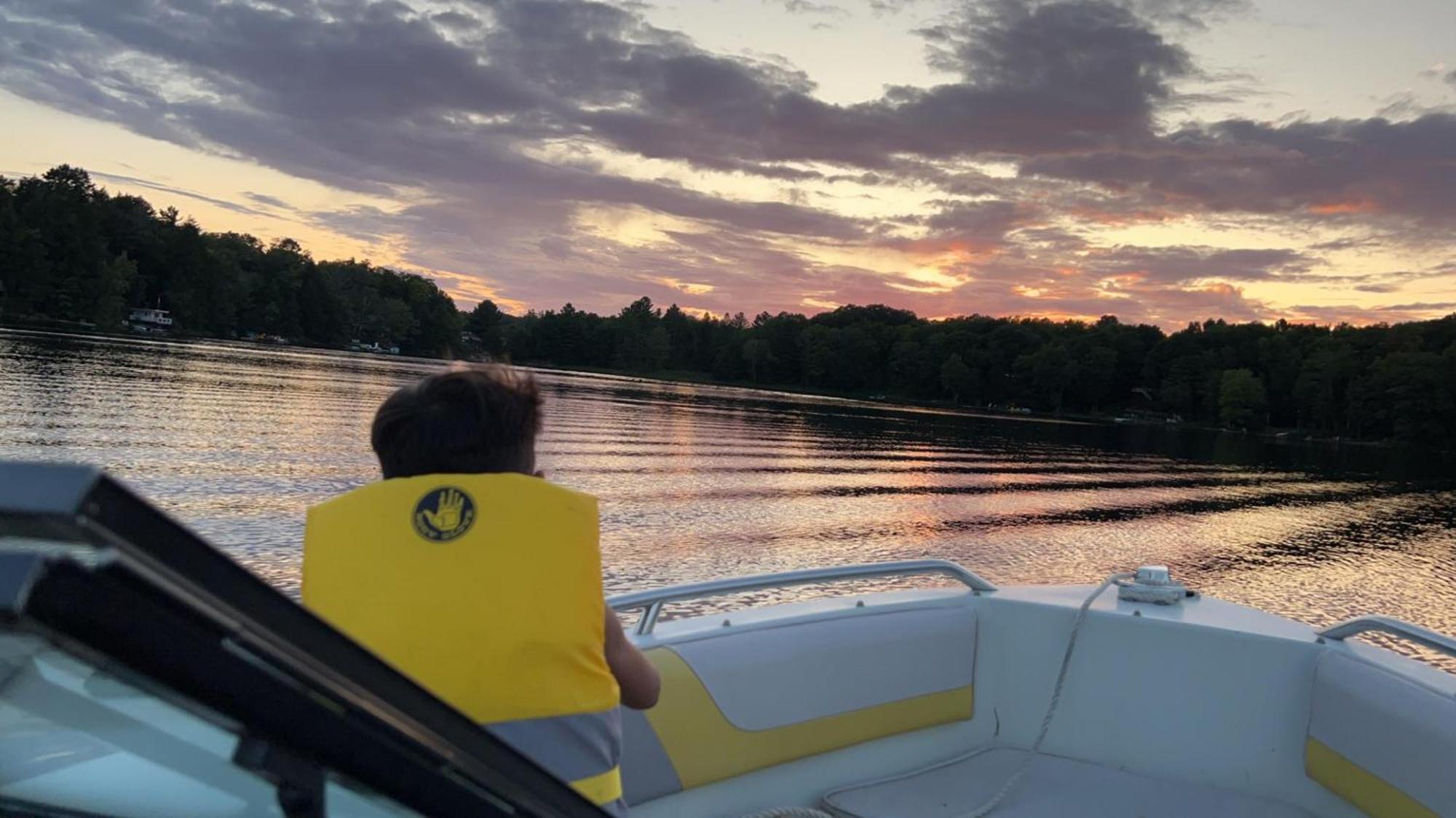 Готель Muskoka Escape Порт-Карлінг Екстер'єр фото